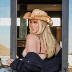 𝓶𝓪𝓭𝓮𝓵𝔂𝓷𝓷