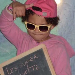 Monaxlisaxx