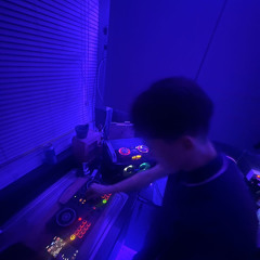 DJ KINGZ