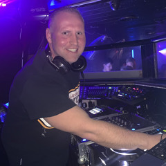DJ SIMON CAMPBELL