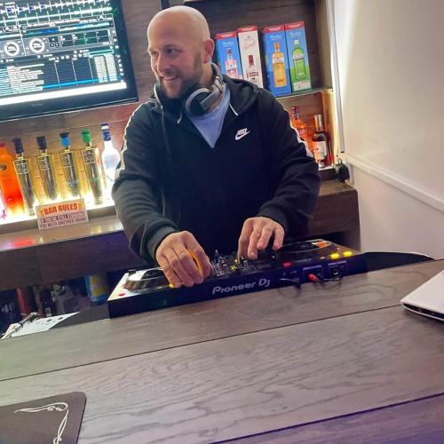 DJ Neil R - Bounce Mix 8 pints deep