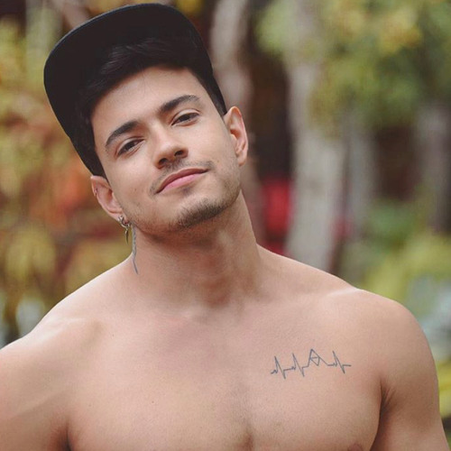 Stream Alejo Ospina music Listen to songs, albums, playlists for free