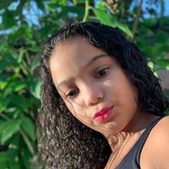 Lívia Santos