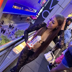 Qi on the beat hoe