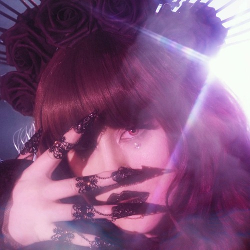 Lollia’s avatar