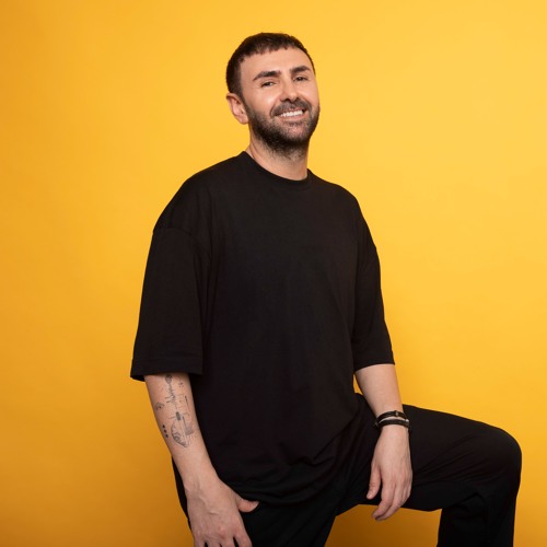 SERDAR AYYILDIZ artist photo