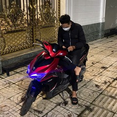 Hoàng Trần