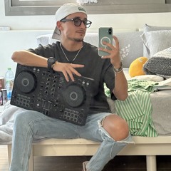 Dj_betsou.B