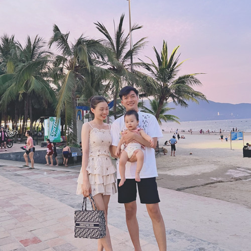 Khoảng Cách Tình Yêu - NgTruong Ft T.Bynz
