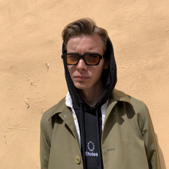 Yuliy Maximov
