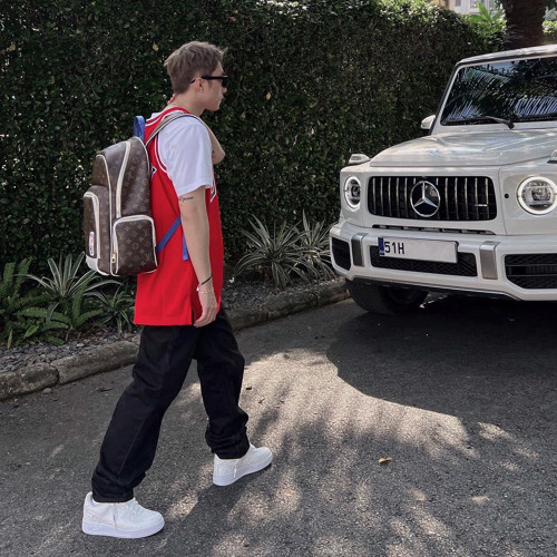 Stream Bảo Long music Listen to songs, albums, playlists for free on