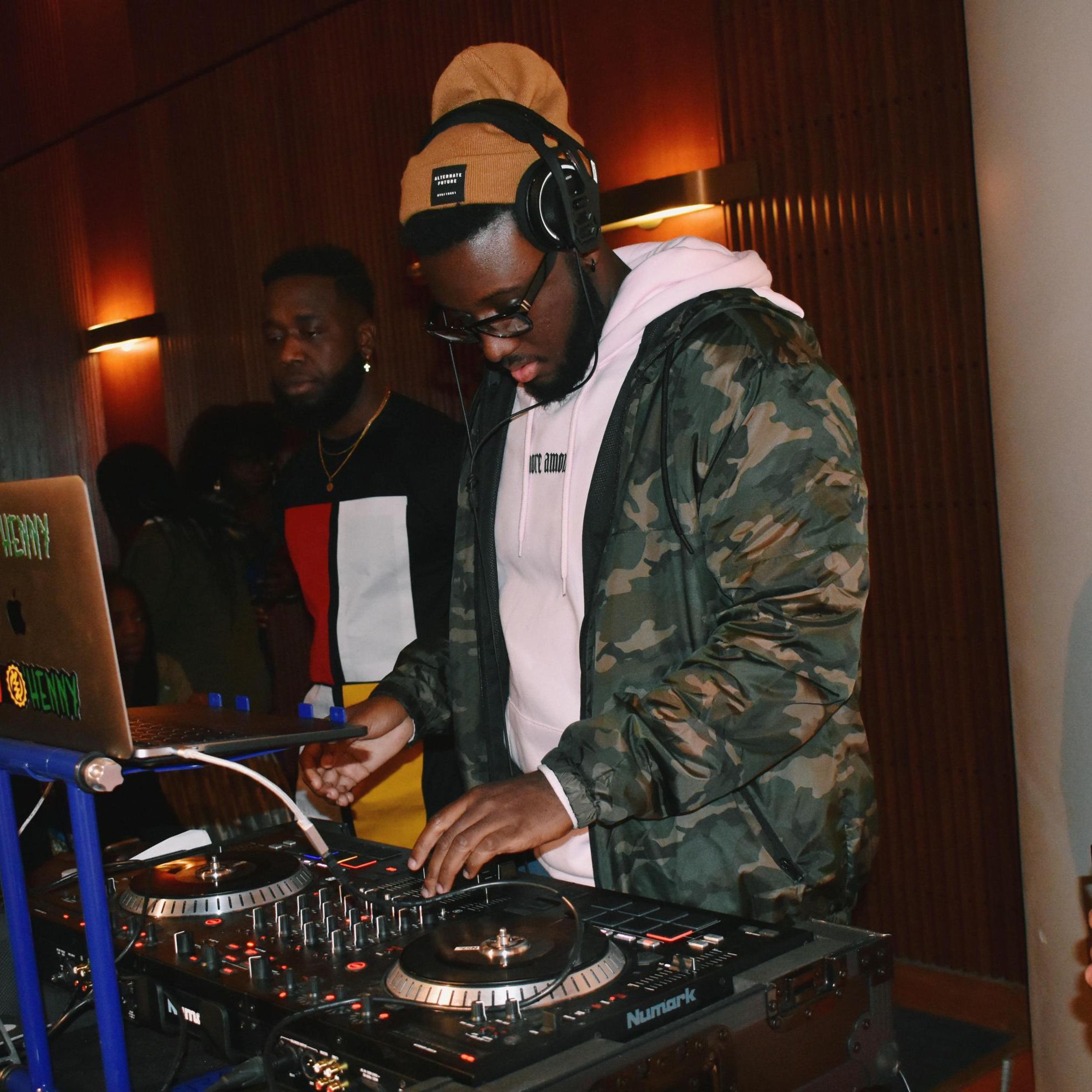 DJ  O'Henny