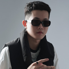 DJ B.Lux