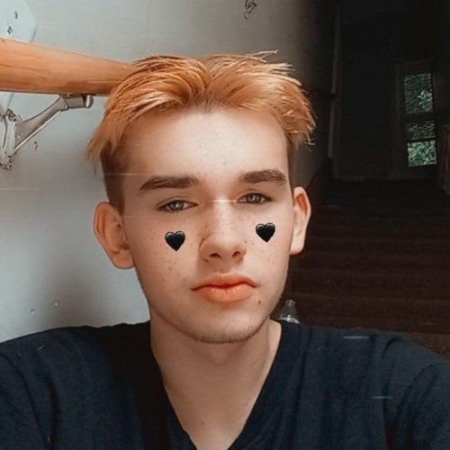 lil pooh’s avatar