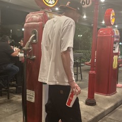 ig: @yuundercoverr