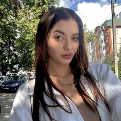 Настя Воскобойник