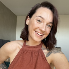 Tori Leigh