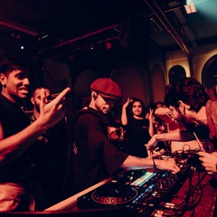 Deejay Puppeteer
