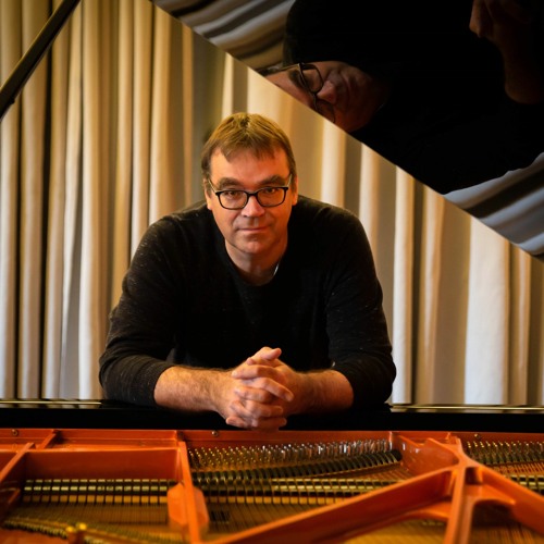 Daniel Höhr, Piano’s avatar