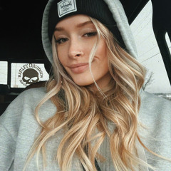 ellielaurax