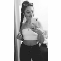 Madalien 👽