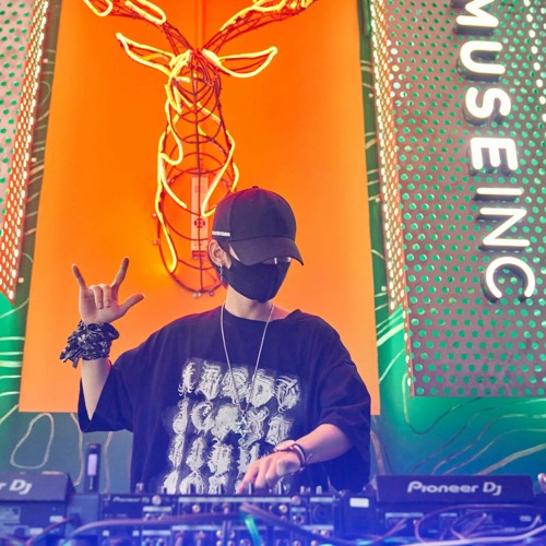 Stream DJ LayerT Official music | Listen to songs, albums, playlists ...