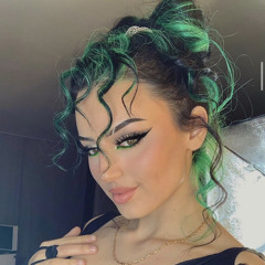 Kellyoliverjames Short