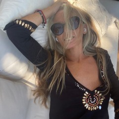 01. Gimme Some (Reza Remix) - Funky Truckerz.mp3