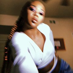 𝔗𝔞𝔶𝔩𝔬𝔯 𝔑𝔦𝔠𝔬𝔩𝔢