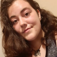 Samantha Sam rise your hands the wonder man