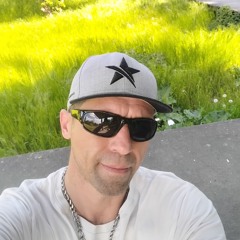 :) Maik JJ