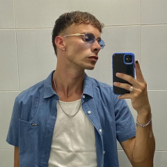 90°