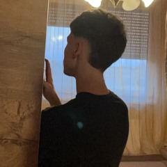 Gyongyi Zolee