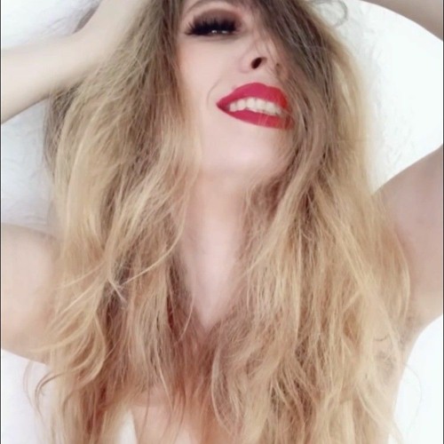 Miss Laurie Lehner’s avatar