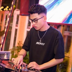 DJ QUỐC HÙNG