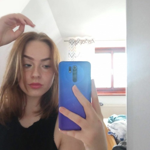 Renata Kluskova’s avatar