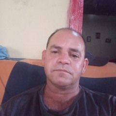 Adão Nesse rasso