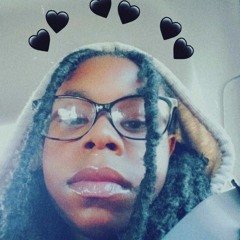 Queentoya_lit