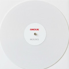 NUUXS