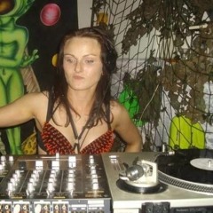 DJ LADY LEIGH