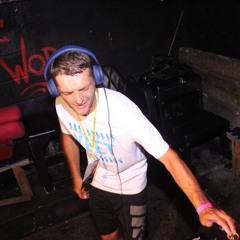 Dj DLB (dirty little bastard) aka Mc Chris Lee