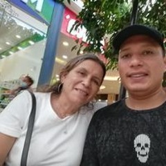 Sary Zeceña de García