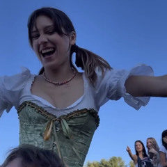 Jules ᕙ(⇀‸↼‶)ᕗ