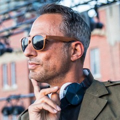 Blue Wave (Discovery+)