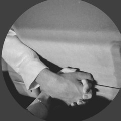 ♔.