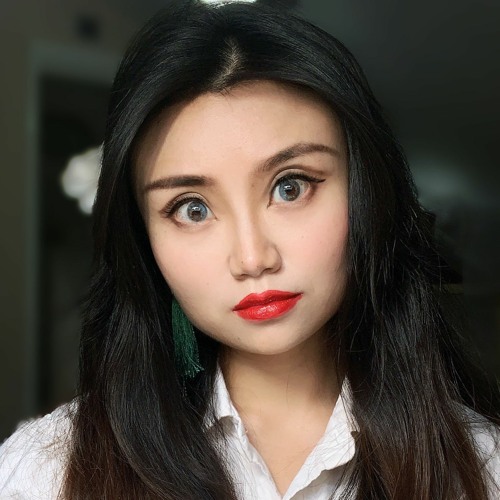 Aurelia Woo’s avatar