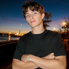 Noah Urrea