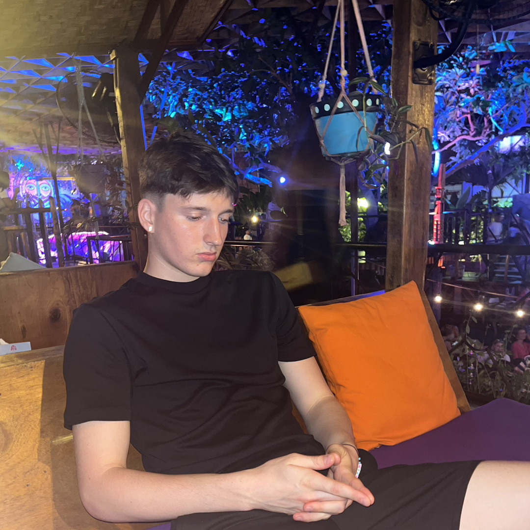 Nzoluv’s avatar