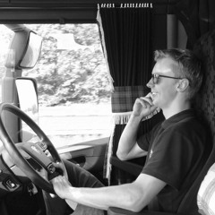 Trucking 🚛💨💨
