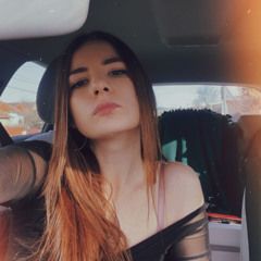 Alexandra Mares